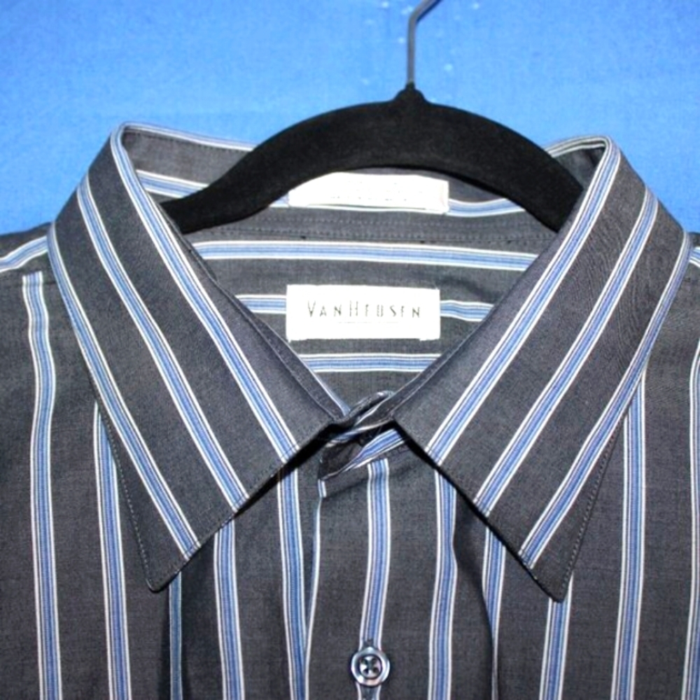 Van Heusen Classic Fit Striped Dress Shirt W17.5 L35/36